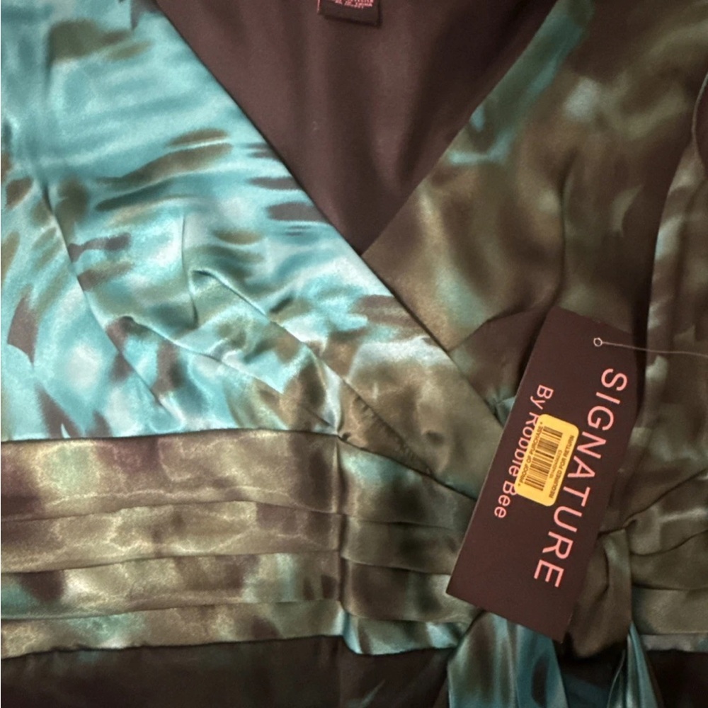 Signature by Robbie B silk dress faux wrap blue green abstract Print Size 6P NWT - Picture 10 of 11